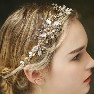 Beautiful metal flexible headband.